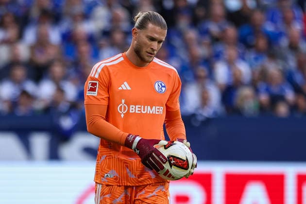 2026.09.05, xkwix, Fußball, Bundesliga, FC Schalke 04 - FC Bayern München, Veltins-Arena, 2.Spieltag, Saison 2026 2027: Loris Karius (FC Schalke 04 1) mit Ball in der Hand DFB regulations prohibit any use of photographs as image sequences and or quasi-video. Photo: xKamilxWilkowskixPressefotoKochx Nordrhein-Westfalen Deutschland *** September 5, 2026, xkwix, Soccer, Bundesliga, FC Schalke 04 vs. FC Bayern Munich, Veltins Arena, Matchday 2, 2026–2027 season: Loris Karius of FC Schalke 04, 1, with the ball in his hand. DFB regulations prohibit any use of photographs as image sequences and or quasi-video. Photo: xKamilxWilkowskixPressefotoKochx, North Rhine-Westphalia, Germany
