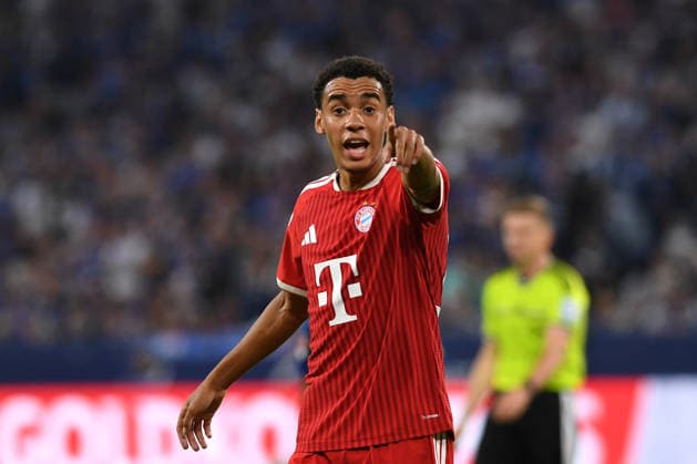 Jamal Musiala (FC Bayern Muenchen) gestikuliert, gestik waehrend des Spiels der 1. Bundesliga zwischen FC Schalke 04 und FC Bayern Muenchen, Veltins-Arena am 05. September 2026 in Gelsenkirchen, Deutschland. (Foto von Ralf Treese DeFodi Images) +++ Jamal Musiala (FC Bayern Muenchen) gestures during the Bundesliga match between FC Schalke 04 and FC Bayern Muenchen at Veltins-Arena on September 5, 2026 in Gelsenkirchen, Germany. (Photo by Ralf Treese DeFodi Images) DFB DFL REGULATIONS PROHIBIT ANY USE OF PHOTOGRAPHS AS IMAGE SEQUENCES AND OR QUASI-VIDEO. (Photo by Ralf Treese DeFodi Images) - *** Jamal Musiala of FC Bayern Munich gestures during the Bundesliga match between FC Schalke 04 and FC Bayern Munich, Veltins Arena on September 5, 2026, in Gelsenkirchen, Germany. Photo by Ralf Treese, DeFodi Images. Jamal Musiala of FC Bayern Munich gestures during the Bundesliga match between FC Schalke 04 and FC Bayern Munich at Veltins Arena on September 5, 2026 in Gelsenkirchen, Germany. Photo by Ralf Treese, DeFodi Images. DFB and DFL regulations prohibit any use of photographs as image sequences and or quasi-video. Photo by Ralf Treese, DeFodi Images.