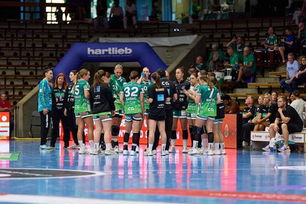 Mannschaft des Frisch Auf Goeppingen in der Auszeit FRISCH AUF Goeppingen vs. BSV Sachsen Zwickau, Handball, ALSCO Handball Bundesliga Frauen, 2. Spieltag, Spielzeit 2026 2027, 05.09.2026 FRISCH AUF Goeppingen vs. BSV Sachsen Zwickau, Handball, ALSCO Handball Bundesliga Frauen, 2. Spieltag, Spielzeit 2026 2027, 05.09.2026 Goeppingen Copyright: xEibner-Pressefoto GeraldxOelze-dexStoppanyx EP_ODS