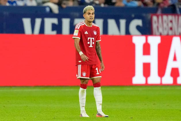 Luis Diaz (FC Bayern Muenchen) schaut waehrend des Spiels der 1. Bundesliga zwischen FC Schalke 04 und FC Bayern Muenchen, Veltins-Arena am 05. September 2026 in Gelsenkirchen, Deutschland. (Foto von Alex Gottschalk DeFodi Images) +++ Luis Diaz (FC Bayern Muenchen) looks on during the Bundesliga match between FC Schalke 04 and FC Bayern Muenchen at Veltins-Arena on September 5, 2026 in Gelsenkirchen, Germany. (Photo by Alex Gottschalk DeFodi Images) DFB DFL REGULATIONS PROHIBIT ANY USE OF PHOTOGRAPHS AS IMAGE SEQUENCES AND OR QUASI-VIDEO. (Photo by Alex Gottschalk DeFodi Images) - *** Luis Diaz of FC Bayern Munich looks on during the Bundesliga match between FC Schalke 04 and FC Bayern Munich, Veltins Arena on September 5, 2026, in Gelsenkirchen, Germany. Photo by Alex Gottschalk, DeFodi Images. Luis Diaz of FC Bayern Munich looks on during the Bundesliga match between FC Schalke 04 and FC Bayern Munich at Veltins Arena on September 5, 2026 in Gelsenkirchen, Germany. Photo by Alex Gottschalk, DeFodi Images. DFB and DFL regulations prohibit any use of photographs as image sequences and or quasi-video. Photo by Alex Gottschalk, DeFodi Images.
