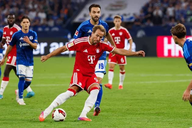 GELSENKIRCHEN - Harry Kane of FC Bayern Munich shoots at goal during the Bundesliga match between FC Schalke 04 and FC Bayern Munich at the Veltins-Arena on September 5, 2026, in Gelsenkirchen, Germany. MARCEL TER BALS ANP Bundesliga 2026 27 xVIxANPxSportx xMarcelxterxBalsxIVx 567271525 originalFilename: 567271525.jpg
