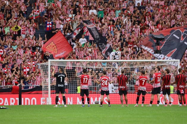 ESP: LaLiga EA Sports Athletic Bilbao v Atletico Madrid fans of athletic and player celebrating the winning during LaLiga EA Sports between Athletic Bilbao v Atletico Madrid played at San Mames Stadium in Bilbao, on September 5, 2026 in Spain Spain Futbol Copyright: xAgenciaxLOFx