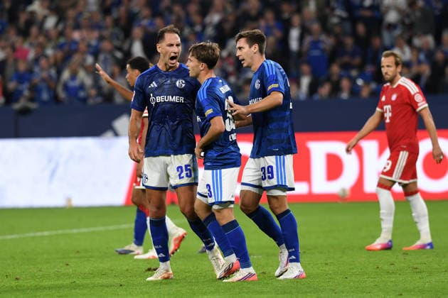 Nikola Katic (FC Schalke 04), Vitalie Becker (FC Schalke 04) und Maximilian Woeber (FC Schalke 04) Jubel, jubeln waehrend des Spiels der 1. Bundesliga zwischen FC Schalke 04 und FC Bayern Muenchen, Veltins-Arena am 05. September 2026 in Gelsenkirchen, Deutschland. (Foto von Ralf Treese DeFodi Images) +++ Nikola Katic (FC Schalke 04), Vitalie Becker (FC Schalke 04) und Maximilian Woeber (FC Schalke 04) celebrates, celebrating during the Bundesliga match between FC Schalke 04 and FC Bayern Muenchen at Veltins-Arena on September 5, 2026 in Gelsenkirchen, Germany. (Photo by Ralf Treese DeFodi Images) DFB DFL REGULATIONS PROHIBIT ANY USE OF PHOTOGRAPHS AS IMAGE SEQUENCES AND OR QUASI-VIDEO. (Photo by Ralf Treese DeFodi Images) - *** Nikola Katic (FC Schalke 04), Vitalie Becker (FC Schalke 04), and Maximilian Woeber (FC Schalke 04) celebrate during the Bundesliga 1 match between FC Schalke 04 and FC Bayern Munich, Veltins Arena on September 5, 2026, in Gelsenkirchen, Germany. Photo by Ralf Treese, DeFodi Images. Nikola Katic (FC Schalke 04), Vitalie Becker (FC Schalke 04) and Maximilian Woeber (FC Schalke 04) celebrate during the Bundesliga match between FC Schalke 04 and FC Bayern Munich at Veltins Arena on September 5, 2026 in Gelsenkirchen, Germany. Photo by Ralf Treese, DeFodi Images. DFB and DFL regulations prohibit any use of photographs as image sequences and or quasi-video. Photo by Ralf Treese, DeFodi Images.