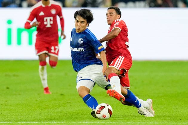 Satoshi Tanaka (FC Schalke 04) und Jamal Musiala (FC Bayern Muenchen) im Zweikampf waehrend des Spiels der 1. Bundesliga zwischen FC Schalke 04 und FC Bayern Muenchen, Veltins-Arena am 05. September 2026 in Gelsenkirchen, Deutschland. (Foto von Alex Gottschalk DeFodi Images) +++ Satoshi Tanaka (FC Schalke 04) und Jamal Musiala (FC Bayern Muenchen) battle for the ball during the Bundesliga match between FC Schalke 04 and FC Bayern Muenchen at Veltins-Arena on September 5, 2026 in Gelsenkirchen, Germany. (Photo by Alex Gottschalk DeFodi Images) DFB DFL REGULATIONS PROHIBIT ANY USE OF PHOTOGRAPHS AS IMAGE SEQUENCES AND OR QUASI-VIDEO. (Photo by Alex Gottschalk DeFodi Images) - *** Satoshi Tanaka of FC Schalke 04 and Jamal Musiala of FC Bayern Munich battle for the ball during the Bundesliga match between FC Schalke 04 and FC Bayern Munich at Veltins Arena on September 5, 2026, in Gelsenkirchen, Germany. Photo by Alex Gottschalk, DeFodi Images. Satoshi Tanaka of FC Schalke 04 and Jamal Musiala of FC Bayern Munich battle for the ball during the Bundesliga match between FC Schalke 04 and FC Bayern Munich at Veltins Arena on September 5, 2026 in Gelsenkirchen, Germany. Photo by Alex Gottschalk, DeFodi Images. DFB and DFL regulations prohibit any use of photographs as image sequences and or quasi-video. Photo by Alex Gottschalk, DeFodi Images