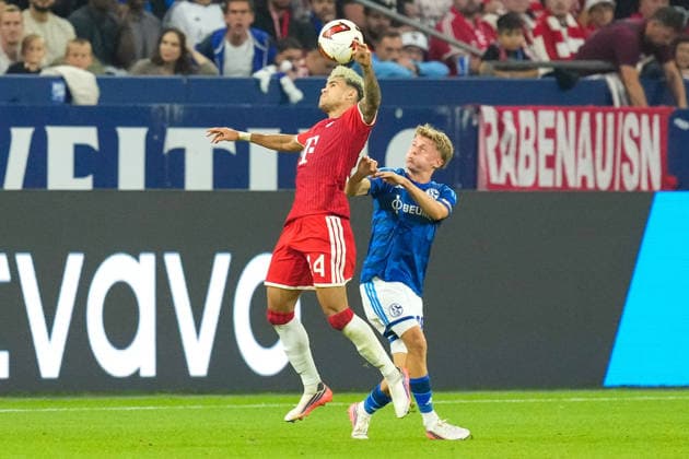 Luis Diaz (FC Bayern Muenchen) und Luca Vozar (FC Schalke 04) im Zweikampf waehrend des Spiels der 1. Bundesliga zwischen FC Schalke 04 und FC Bayern Muenchen, Veltins-Arena am 05. September 2026 in Gelsenkirchen, Deutschland. (Foto von Alex Gottschalk DeFodi Images) +++ Luis Diaz (FC Bayern Muenchen) und Luca Vozar (FC Schalke 04) battle for the ball during the Bundesliga match between FC Schalke 04 and FC Bayern Muenchen at Veltins-Arena on September 5, 2026 in Gelsenkirchen, Germany. (Photo by Alex Gottschalk DeFodi Images) DFB DFL REGULATIONS PROHIBIT ANY USE OF PHOTOGRAPHS AS IMAGE SEQUENCES AND OR QUASI-VIDEO. (Photo by Alex Gottschalk DeFodi Images) - *** Luis Diaz of FC Bayern Munich and Luca Vozar of FC Schalke 04 battle for the ball during the Bundesliga match between FC Schalke 04 and FC Bayern Munich at Veltins Arena on September 5, 2026, in Gelsenkirchen, Germany Photo by Alex Gottschalk DeFodi Images Luis Diaz of FC Bayern Munich and Luca Vozar of FC Schalke 04 battle for the ball during the Bundesliga match between FC Schalke 04 and FC Bayern Munich at Veltins Arena on September 5, 2026 in Gelsenkirchen, Germany. Photo by Alex Gottschalk, DeFodi Images. DFB and DFL regulations prohibit any use of photographs as image sequences and or quasi-video. Photo by Alex Gottschalk, DeFodi Images
