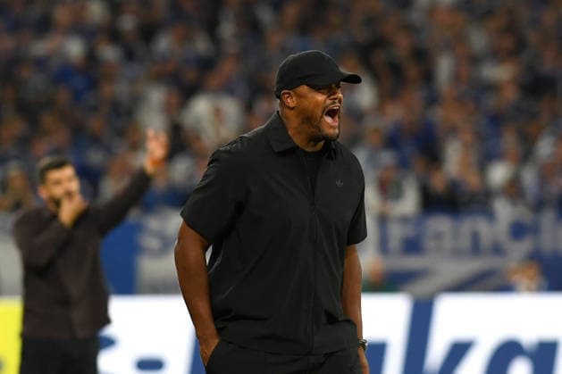 Trainer Vincent Kompany (FC Bayern Muenchen) gestikuliert, gestik waehrend des Spiels der 1. Bundesliga zwischen FC Schalke 04 und FC Bayern Muenchen, Veltins-Arena am 05. September 2026 in Gelsenkirchen, Deutschland. (Foto von Ralf Treese DeFodi Images) +++ Trainer Vincent Kompany (FC Bayern Muenchen) gestures during the Bundesliga match between FC Schalke 04 and FC Bayern Muenchen at Veltins-Arena on September 5, 2026 in Gelsenkirchen, Germany. (Photo by Ralf Treese DeFodi Images) DFB DFL REGULATIONS PROHIBIT ANY USE OF PHOTOGRAPHS AS IMAGE SEQUENCES AND OR QUASI-VIDEO. (Photo by Ralf Treese DeFodi Images) - *** FC Bayern Munich coach Vincent Kompany gesturing during the Bundesliga match between FC Schalke 04 and FC Bayern Munich, Veltins Arena on September 5, 2026, in Gelsenkirchen, Germany. Photo by Ralf Treese, DeFodi Images. Coach Vincent Kompany of FC Bayern Munich gestures during the Bundesliga match between FC Schalke 04 and FC Bayern Munich at Veltins Arena on September 5, 2026 in Gelsenkirchen, Germany. Photo by Ralf Treese, DeFodi Images. DFB and DFL regulations prohibit any use of photographs as image sequences and or quasi-video. Photo by Ralf Treese, DeFodi Images.