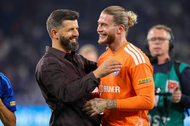 2026.09.05, xkwix, Fußball, Bundesliga, FC Schalke 04 - FC Bayern München, Veltins-Arena, 2.Spieltag, Saison 2026 2027: Miron Muslic (FC Schalke 04 Trainer) und Loris Karius (FC Schalke 04 1) umarmen sich und jubeln gemeinsam DFB regulations prohibit any use of photographs as image sequences and or quasi-video. Photo: xKamilxWilkowskixPressefotoKochx Nordrhein-Westfalen Deutschland *** September 5, 2026, xkwix, Soccer, Bundesliga, FC Schalke 04 vs. FC Bayern Munich, Veltins Arena, Matchday 2, 2026–2027 season: Miron Muslic, FC Schalke 04 coach, and Loris Karius, FC Schalke 04 No. 1, hug each other and celebrate together. DFB regulations prohibit any use of photographs as image sequences and or quasi-video. Photo: xKamilxWilkowskixPressefotoKochx, NorthRhineland-Westphalia, Germany