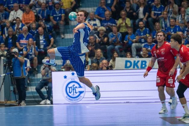 Miro Schluroff, Rueckraum, (VfL Gummersbach 15), VfL Gummersbach vs. MT Melsungen,, Opel Handball Bundesliga, Herren , 3. Spieltag, 05.09.2026 Gummersbach NRW Deutschland