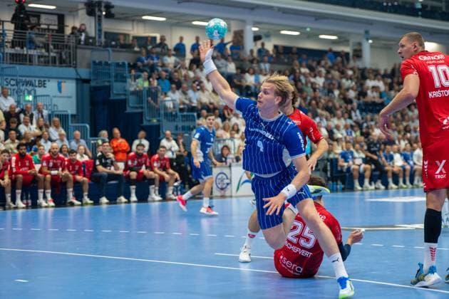 Ellidi Snaer Vidarsson, Kreislaeufer, (VfL Gummersbach 4), VfL Gummersbach vs. MT Melsungen,, Opel Handball Bundesliga, Herren , 3. Spieltag, 05.09.2026 Gummersbach NRW Deutschland