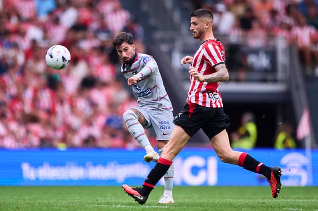 Athletic Club v Atletico de Madrid - LaLiga EA Sports 2026 27 Alex Baena of Atletico de Madrid controls the ball during the LaLiga EA Sports match between Athletic Club and Atletico de Madrid at Estadio San Mames in Bilbao, Spain, on September 5, 2026. Bilbao Spain  Copyright: xCesarxOrtizxGonzalezx originalFilename:ortizgonzalez-athletic260905_npLxQ.jpg