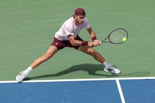 US Open tennis tournament - Day 7 Francisco Cerundolo of Argentina in action against Taylor Fritz of the US during the Men™s Singles round 3 of the US Open Tennis Championships at the USTA Billie Jean King National Tennis Center in Flushing Meadows, New York, USA, 03 September 2026. The 2026 US Open tournament runs from 23 August through 13 September. FLUSHING MEADOWS NEW YORK United States  Copyright: xBRIANxHIRSCHFELDx
