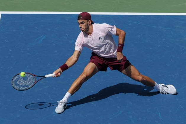 US Open tennis tournament - Day 7 Francisco Cerundolo of Argentina in action against Taylor Fritz of the US during the Men™s Singles round 3 of the US Open Tennis Championships at the USTA Billie Jean King National Tennis Center in Flushing Meadows, New York, USA, 03 September 2026. The 2026 US Open tournament runs from 23 August through 13 September. FLUSHING MEADOWS NEW YORK United States  Copyright: xBRIANxHIRSCHFELDx