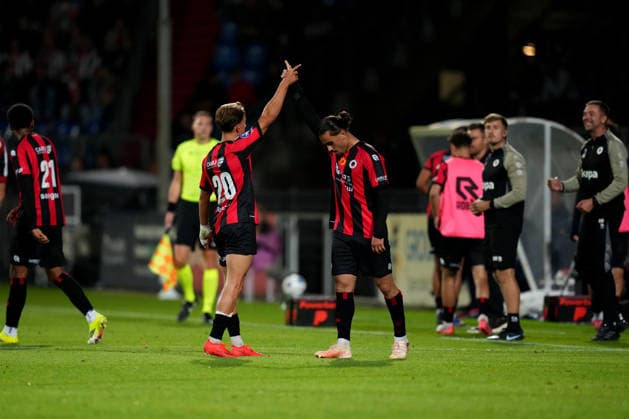 Eredivisie: Willem II v Excelsior Rotterdam Tilburg - Irakli Yegoian of Excelsior Rotterdam celebrates scoring his team s third goal (0-3) with Lennard Hartjes of Excelsior Rotterdam during the fifth competition round of the 2026 2027 Eredivisie season. The match is set between Willem II and Excelsior Rotterdam at Koning Willem II Stadion on 5 September 2026 in Tilburg, Netherlands. (Hero Images Danny de Groot) Copyright: xDannyxdexGrootx