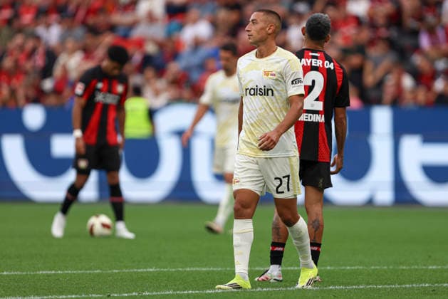 Marin Ljubicic (1.FC Union Berlin) schaut waehrend des Spiels der 1. Bundesliga zwischen Bayer 04 Leverkusen und 1. FC Union Berlin, BayArena am 05. September 2026 in Leverkusen, Deutschland. (Foto von Oliver Kaelke DeFodi Images) +++ Marin Ljubicic (1.FC Union Berlin) looks on during the Bundesliga match between Bayer 04 Leverkusen and 1. FC Union Berlin at BayArena on September 5, 2026 in Leverkusen, Germany. (Photo by Oliver Kaelke DeFodi Images) DFB DFL REGULATIONS PROHIBIT ANY USE OF PHOTOGRAPHS AS IMAGE SEQUENCES AND OR QUASI-VIDEO. (Photo by Oliver Kaelke DeFodi Images) - *** Marin Ljubicic of 1. FC Union Berlin watches during the Bundesliga match between Bayer 04 Leverkusen and 1. FC Union Berlin, BayArena on September 5, 2026, in Leverkusen, Germany. Photo by Oliver Kaelke, DeFodi Images. Marin Ljubicic of 1. FC Union Berlin looks on during the Bundesliga match between Bayer 04 Leverkusen and 1. FC Union Berlin at BayArena on September 5, 2026 in Leverkusen, Germany. Photo by Oliver Kaelke, DeFodi Images. DFB and DFL regulations prohibit any use of photographs as image sequences and or quasi-video. Photo by Oliver Kaelke, DeFodi Images.
