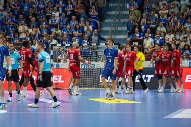 Miro Schluroff, Rueckraum, (VfL Gummersbach 15), VfL Gummersbach vs. MT Melsungen,, Opel Handball Bundesliga, Herren , 3. Spieltag, 05.09.2026 Gummersbach NRW Deutschland