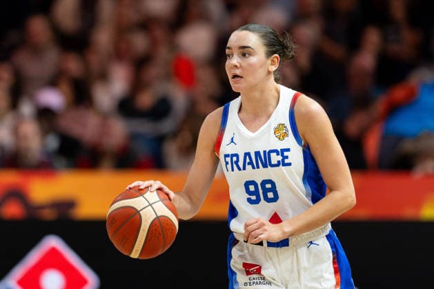 Pauline Astier (Frankreich, 98) am Ball, GER, Frankreich vs. Korea, Basketball, FIBA Women s World Cup 2026, Gruppenphase, Spieltag 2, 05.09.2026 GER, Frankreich vs. Korea, Basketball, FIBA Women s World Cup 2026, Gruppenphase, Spieltag 2, 05.09.2026 Berlin Copyright: xEibner-Pressefoto MaxxVincenx EP_MVN