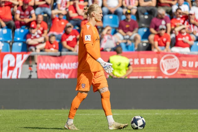 Regionalliga Südwest: FSV Frankfurt - Kickers Offenbach, 05.09.2026 Lucas Becker (FSV Frankfurt 1) am ball, Freisteller, Portrait Porträt, FSV Frankfurt - Kickers Offenbach, Frankfurt, BBBank Arena, 5.9.2026 Copyright: xBEAUTIFULxSPORTS Gawlikx