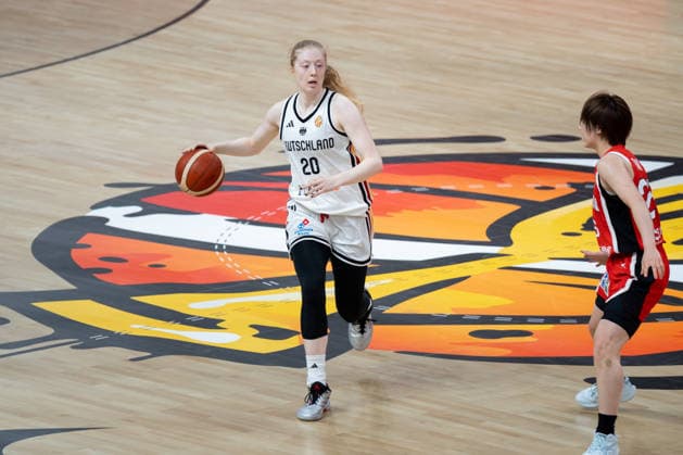 Germany v Japan: Group A - FIBA Women s Basketball World Cup Germany 2026 Frieda Buhner plays during the FIBA Women s Basketball World Cup 2026 match between Germany and Japan in Berlin, Germany, on September 5, 2026. Berlin Germany  Copyright: xMarcinxGolbax originalFilename:golba-germanyv260905_npdx2.jpg