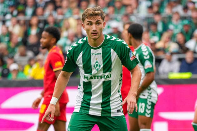Chuki (Werder Bremen, 20) zeigt mit dem Finger, Geste, Gesichtsausdruck, Emotion, Mimik, Deutschland: Fussball, Bundesliga, Saison 2026 27, 2. Spieltag, 05.09.2026, Werder Bremen vs RB Leipzig, Weserstadion (Bremen) *** Chuki Werder Bremen, 20, pointing his finger; gesture; facial expression; emotion; facial expressions; German soccer; Bundesliga; 2026–27 season; Matchday 2; September 5, 2026; Werder Bremen vs. RB Leipzig; Weserstadion, Bremen Copyright: xLeonxFrickx