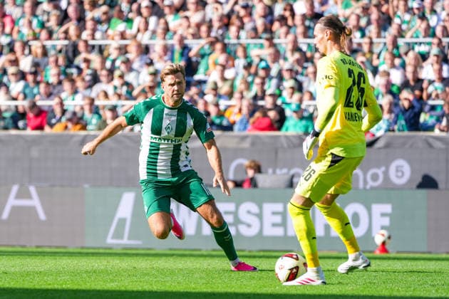 Niklas Füllkrug (Werder Bremen, 10), Maarten Vandevoordt (RB Leipzig, 26), Deutschland: Fussball, Bundesliga, Saison 2026 27, 2. Spieltag, 05.09.2026, Werder Bremen vs RB Leipzig, Weserstadion (Bremen) *** Niklas Füllkrug, Werder Bremen, 10; Maarten Vandevoordt, RB Leipzig, 26; German Soccer, Bundesliga, 2026–27 Season, Matchday 2, September 5, 2026, Werder Bremen vs. RB Leipzig, Weserstadion, Bremen Copyright: xLeonxFrickx