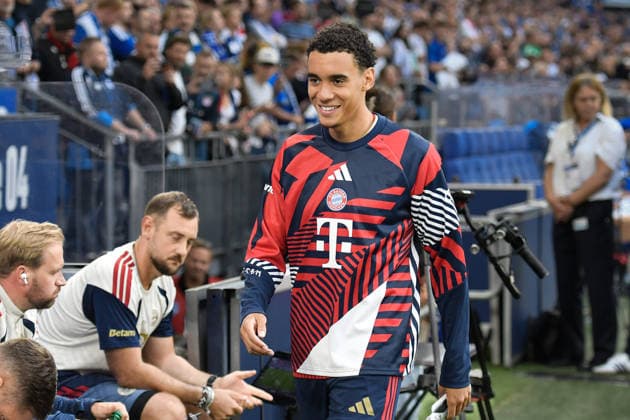 Jamal Musiala (Muenchen 10) Mimik starker Gesichtsausdruck Emotion. 05.09.2026 ¢ Fussball ¢ FC Schalke 04 vs FC Bayern Muenchen, Veltins-Arena, Gelsenkirchen, DFB DFL REGULATIONS PROHIBIT ANY USE OF PHOTOGRAPHS AS IMAGE SEQUENCES AND OR QUASI-VIDEO NRW Germany *** Jamal Musiala Munich 10 Facial expression Strong facial expression Emotion 05 09 2026 ¢ Soccer ¢ FC Schalke 04 vs. FC Bayern Munich, Veltins Arena, Gelsenkirchen, DFB DFL REGULATIONS PROHIBIT ANY USE OF PHOTOGRAPHS AS IMAGE SEQUENCES AND OR QUASI-VIDEO NRW Germany Copyright: xpepphotox xSaschaxWeizx pep00321, pep_20260905_hm
