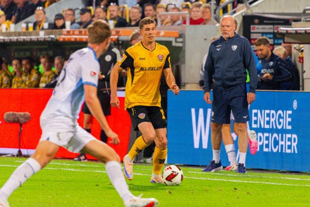 Deutschland: 2.Bundesliga, Saison 2026 2027, 05.09.2026, 4. Spieltag, SG Dynamo Dresden vs VfL Bochum, Rudolf-Harbig-Stadion : Jakob Lemmer (SG Dynamo Dresden, 10) am Ball *** Germany 2. Bundesliga, 2026–2027 Season, September 5, 2026, Matchday 4, SG Dynamo Dresden vs. VfL Bochum, Rudolf Harbig Stadium (Jakob Lemmer SG Dynamo Dresden), 10 am Kickoff Copyright: xMichellexLukax