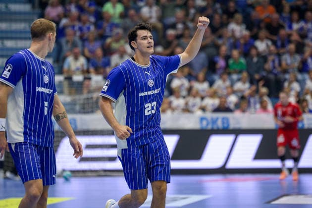 05.09.2026, xsefx, Handball, 1. HBL, VfL Gummersbach - MT Melsungen, Saison 2026 2027 Herren, Schwalbe-Arena: Nikola Roganovic (VfL Gummersbach 23) jubelt nach einem Treffer Nordrhein-Westfalen Deutschland