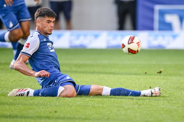 Albian Hajdari (TSG 1899 Hoffenheim) in Aktion, am Ball, Einzelaktion waehrend des spiels der 1. Bundesliga zwischen TSG Hoffenheim und Borussia Dortmund, SNP Arena am 05. September 2026 in Sinsheim, Deutschland. (Foto von Harry Langer DeFodi Images) +++ Albian Hajdari (TSG 1899 Hoffenheim) controls the Ball during the Bundesliga match between TSG Hoffenheim and Borussia Dortmund at SNP Arena on September 5, 2026 in Sinsheim, Germany. (Photo by Harry Langer DeFodi Images) DFB DFL REGULATIONS PROHIBIT ANY USE OF PHOTOGRAPHS AS IMAGE SEQUENCES AND OR QUASI-VIDEO. (Photo by Harry Langer DeFodi Images) DFB DFL REGULATIONS PROHIBIT ANY USE OF PHOTOGRAPHS AS IMAGE SEQUENCES AND OR QUASI-VIDEO. - *** Albian Hajdari of TSG 1899 Hoffenheim in action, on the ball, making a solo run during the Bundesliga match between TSG Hoffenheim and Borussia Dortmund, at the SNP Arena on September 5, 2026, in Sinsheim, Germany. Photo by Harry Langer, DeFodi Images. Albian Hajdari of TSG 1899 Hoffenheim controls the ball during the Bundesliga match between TSG Hoffenheim and Borussia Dortmund at the SNP Arena on September 5, 2026 in Sinsheim, Germany. Photo by Harry Langer, DeFodi Images. DFB and DFL regulations prohibit any use of photographs as image sequences and or quasi-video. Photo by Harry Langer, DeFodi Images. DFB and DFL regulations prohibit any use of photographs as imSEQUENCES AND OR QUASI-VIDEO