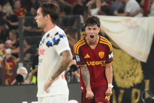 IPA88168196 - Matias Soule of AS Roma celebrates after scoring a goal during the Serie A Enelive match between AS Roma and Atalanta BC at the Olimpico Stadium  Copyright: xAgostinoxGemito IPAxSportx xx 88168196