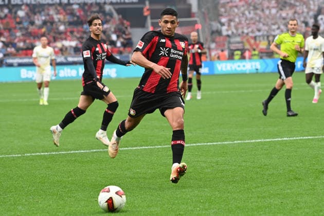 Ezequiel FERNANDEZ (LEV) Aktion, Einzelaktion Fussball 1. Bundesliga, 2.Spieltag, matchday2, Bayer Leverkusen (LEV) - 1. FC Union Berlin (UB) 4-0 am 18.04.2026 in Leverkusen Deutschland. DFL regulations prohibit any use of photographs as image sequences and or quasi-video Â *** Ezequiel FERNANDEZ LEV Play, Individual Play, Soccer, Bundesliga 1, Matchday 2, matchday2, Bayer Leverkusen (LEV) 1, FC Union Berlin (UB) 4–0 on April 18, 2026, in Leverkusen, Germany. DFL regulations prohibit any use of photographs as image sequences and or quasi-video.