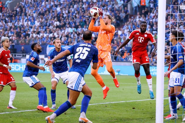 LAIMR Konrad Team FC Bayern Muenchen mit GOSENS Robin DFL Fussball Bundesliga Saison 2026 - 2027 BL Spiel FC Schalke 04 _ FC Bayern Muenchen 0 : 0 Gelsenkirchen am 05. 09. 2026 DFL REGULATIONS PROHIBIT ANY USE OF PHOTOGRAPHS as IMAGE SEQUENCES and or QUASI-VIDEO *** LAIMR Konrad, FC Bayern Munich team with Robin Gosens, DFL Soccer Bundesliga 2026–2027 season, Bundesliga match: FC Schalke 04 vs. FC Bayern Munich, 0–0, Gelsenkirchen, September 5, 2026. DFL regulations prohibit any USE OF PHOTOGRAPHS AS IMAGE SEQUENCES AND OR QUASI-VIDEO Copyright: xLacixPerenyix