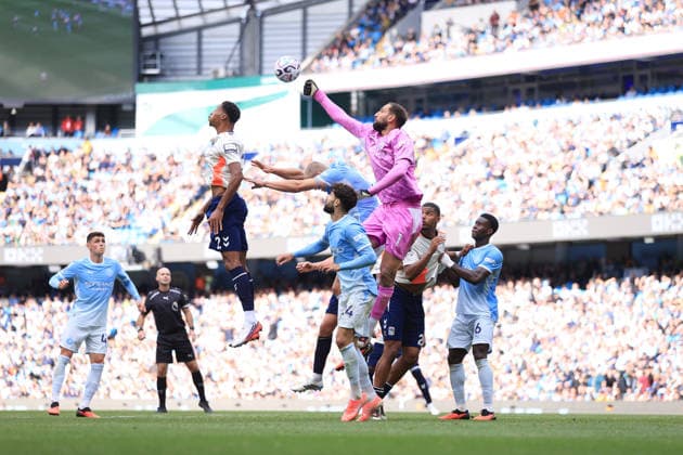 Football - Premier League - Manchester City v Coventry City 5th September 2026 - Premier League - Manchester City v Coventry City - Manchester City goalkeeper Gianluigi Donnarumma punches clear - Photo: Simon Stacpoole Offside. Manchester UK Copyright: xSimonxStacpoolexOffside