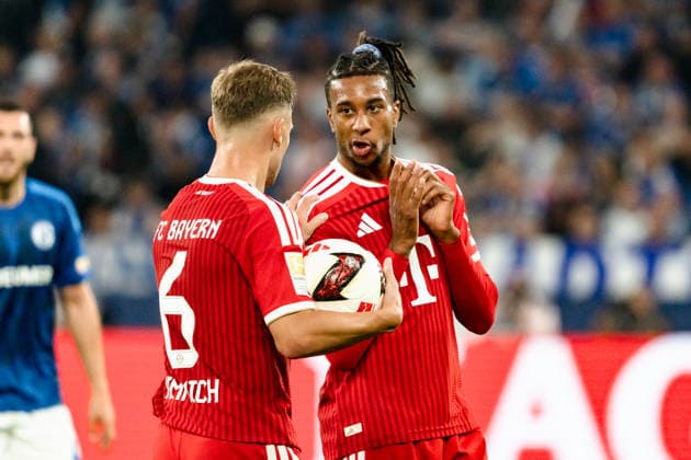 Deutschland: 1. Bundesliga 2026 2027, 2. Spieltag - FC Schalke 04 vs. FC Bayern München - 05.09.2026 - Veltins-Arena (Gelsenkirchen, Nordrhein-Westfalen) Michael Olise (FC Bayern München, 17) Joshua Kimmich (FC Bayern München, 6) *** Germany 1 Bundesliga 2026–2027, Matchday 2: FC Schalke 04 vs. FC Bayern Munich, September 5, 2026, Veltins Arena, Gelsenkirchen, North Rhine-Westphalia; Michael Olise (FC Bayern Munich), 17; Joshua Kimmich (FC Bayern Munich), 6 Copyright: xCelinaxLeiersx