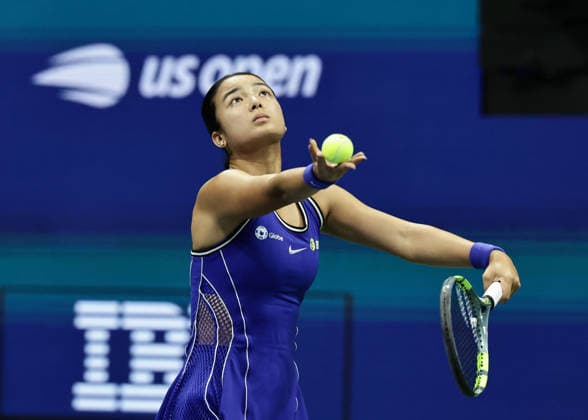Alexandra Eala (PHI), Damen Einzel, Ladies Singles, US Open Championships, Billie Jean King National Tennis Center, Flushing Meadows, New York, USA . Copyright: xJuergenxHasenkopfx
