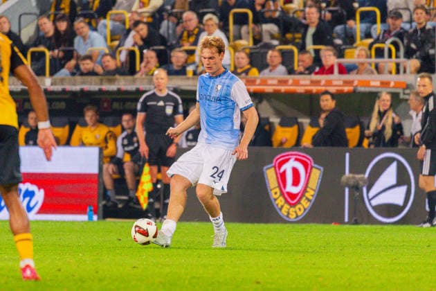 Deutschland: 2.Bundesliga, Saison 2026 2027, 05.09.2026, 4. Spieltag, SG Dynamo Dresden vs VfL Bochum, Rudolf-Harbig-Stadion : Mats Pannewig (VfL Bochum, 24) am Ball *** Germany 2. Bundesliga, 2026–2027 Season, September 5, 2026, Matchday 4, SG Dynamo Dresden vs. VfL Bochum, Rudolf Harbig Stadium, Mats Pannewig (VfL Bochum), 24 on the ball Copyright: xMichellexLukax