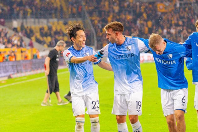 Deutschland: 2.Bundesliga, Saison 2026 2027, 05.09.2026, 4. Spieltag, SG Dynamo Dresden vs VfL Bochum, Rudolf-Harbig-Stadion : Koji Miyoshi (VfL Bochum, 23), Daniel Patrick Hanslik (VfL Bochum, 19) Freude, Emotionen, Jubel *** Germany 2. Bundesliga, 2026–2027 Season, September 5, 2026, Matchday 4, SG Dynamo Dresden vs. VfL Bochum, Rudolf Harbig Stadium, Koji Miyoshi (VfL Bochum), 23; Daniel Patrick Hanslik (VfL Bochum), 19—Joy, Emotions, Cheers Copyright: xMichellexLukax