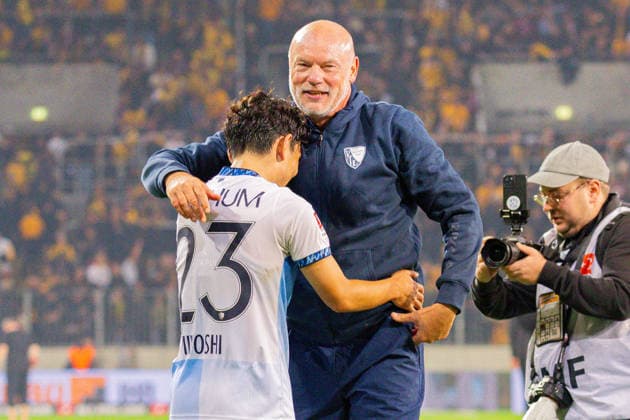 Deutschland: 2.Bundesliga, Saison 2026 2027, 05.09.2026, 4. Spieltag, SG Dynamo Dresden vs VfL Bochum, Rudolf-Harbig-Stadion : Koji Miyoshi (VfL Bochum, 23), Uwe Rösler (VfL Bochum, Cheftrainer) *** Germany 2. Bundesliga, 2026–2027 Season, September 5, 2026, Matchday 4, SG Dynamo Dresden vs. VfL Bochum, Rudolf Harbig Stadium; Koji Miyoshi, VfL Bochum; 23, Uwe Rösler, VfL Bochum, Head Coach Copyright: xMichellexLukax