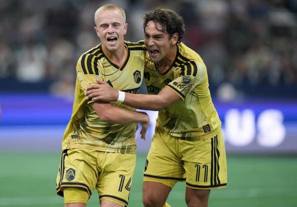 September 5, 2026, Vancouver, Bc, CANADA: St. Louis City s Tomas Totland, left, and Simon Becher celebrate Totland s goal against the Vancouver Whitecaps during the first half of an MLS, Fussball Herren, USA soccer match, in Vancouver, on Saturday, Sept. 5, 2026. Canada News - September 5, 2026 - ZUMAc35_ 20260905_zaf_c35_108 Copyright: xDarrylxDyckx