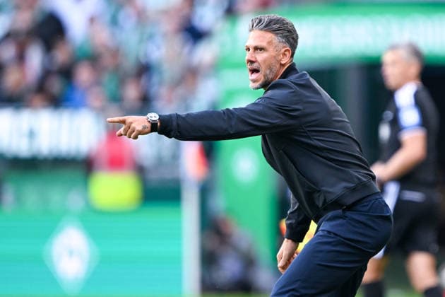 1. Bundesliga: SV Werder Bremen - RB Leipzig am 05.09.2026 im Weserstadion in Bremen Trainer Martin Demichelis (Leipzig) gibt lautstark Anweisungen *** 1 Bundesliga: SV Werder Bremen vs. RB Leipzig on September 5, 2026, at the Weserstadion in Bremen. Coach Martin Demichelis of Leipzig shouts out instructions. MT