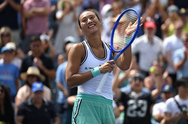 (260906) -- NEW YORK, Sept. 6, 2026 -- Zheng Qinwen celebrates after the women s singles third round match betweetn Zheng Qinwen of China and Madison Keys of the United States at the 2026 US Open tennis championships in New York, the United States, Sept. 5, 2026. ) (SP)U.S.-NEW YORK-TENNIS-US OPEN-WOMEN S SINGLES LixRui 