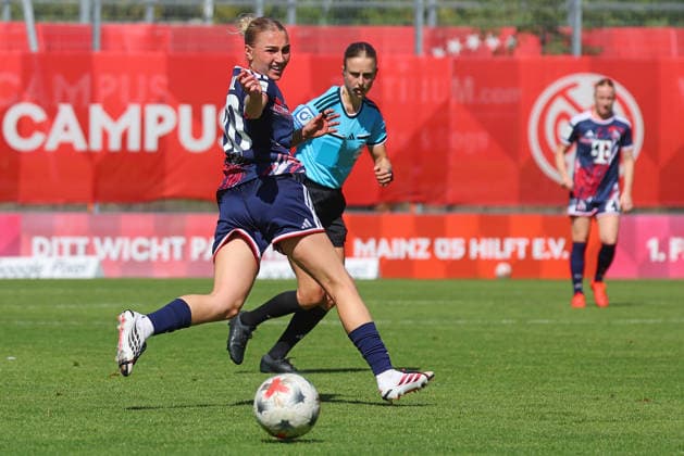 Mainz, Deutschland 05. September 2026: 1. BL Frauen - 2026 2027 - Sp. 3 - 1. FSV Mainz 05 gegen 1. FC Köln Im Bild: Sophie Nachtigall (1. FC) schaut ihrem Pass hinterher. DFL DFB regulations prohibit any use of photographs as image sequences and or quasi-video Bruchwegstadion Rheinland - Pfalz *** Mainz, Germany September 5, 2026 1. Bundesliga Women 2026–2027 Matchday 3 1 FSV Mainz 05 vs. 1 FC Köln Pictured: Sophie Nachtigall of 1 FC Köln watches her pass DFL and DFB regulations prohibit any use of photographs as image sequences and or quasi-videoWegstadion, Rhineland-Palatinate Copyright: xFotostandx xRacochax