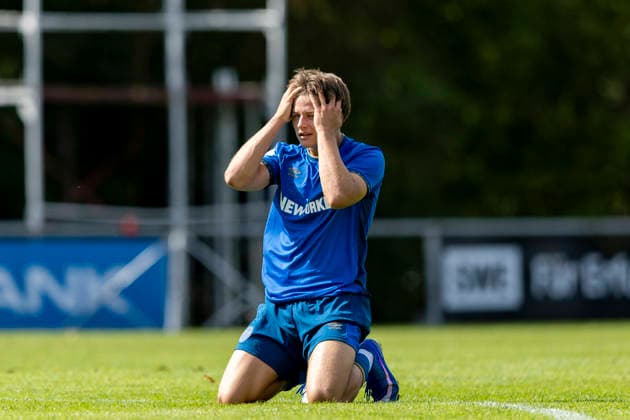 U17, U 17 DFB-Nachwuchsliga - Vorrunde Gruppe H: FC Rot-Weiß Erfurt vs. Eintracht Braunschweig; Erfurt; 05.09.2026 Joshua Niemeyer ( 17; Eintracht Braunschweig U17) U17 DFB-Nachwuchsliga - Vorrunde Gruppe H: FC Rot-Weiß Erfurt vs. Eintracht Braunschweig; Hauptplatz Cyriaksgebreite Erfurt; 05.09.2026 DFB REGULATIONS PROHIBIT ANY USE OF PHOTOGRAPHS AS IMAGE SEQUENCES AND OR QUASI-VIDEO. Copyright: xBEAUTIFULxSPORTS Duehringx