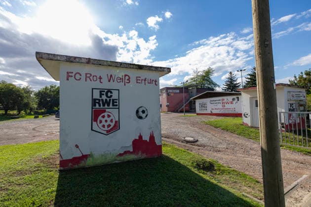 U17, U 17 DFB-Nachwuchsliga - Vorrunde Gruppe H: FC Rot-Weiß Erfurt vs. Eintracht Braunschweig; Erfurt; 05.09.2026 Eingang Sportzentrum Cyriaksgebreite Erfurt U17 DFB-Nachwuchsliga - Vorrunde Gruppe H: FC Rot-Weiß Erfurt vs. Eintracht Braunschweig; Hauptplatz Cyriaksgebreite Erfurt; 05.09.2026 DFB REGULATIONS PROHIBIT ANY USE OF PHOTOGRAPHS AS IMAGE SEQUENCES AND OR QUASI-VIDEO. Copyright: xBEAUTIFULxSPORTS Duehringx