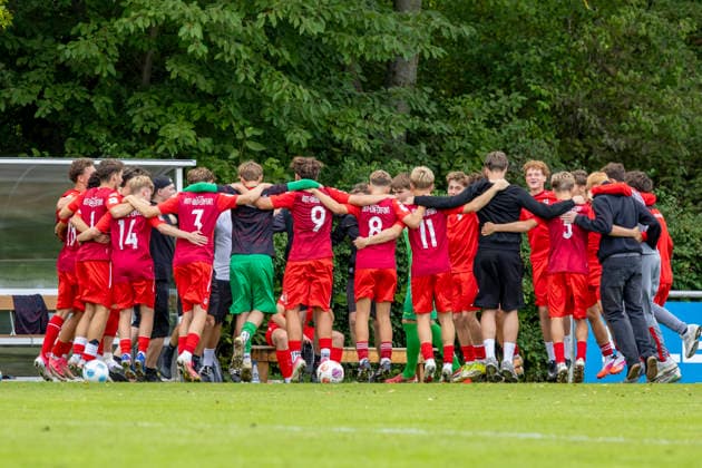 U17, U 17 DFB-Nachwuchsliga - Vorrunde Gruppe H: FC Rot-Weiß Erfurt vs. Eintracht Braunschweig; Erfurt; 05.09.2026 Jubel, FC Rot-Weiß Erfurt U17 U17 DFB-Nachwuchsliga - Vorrunde Gruppe H: FC Rot-Weiß Erfurt vs. Eintracht Braunschweig; Hauptplatz Cyriaksgebreite Erfurt; 05.09.2026 DFB REGULATIONS PROHIBIT ANY USE OF PHOTOGRAPHS AS IMAGE SEQUENCES AND OR QUASI-VIDEO. Copyright: xBEAUTIFULxSPORTS Duehringx