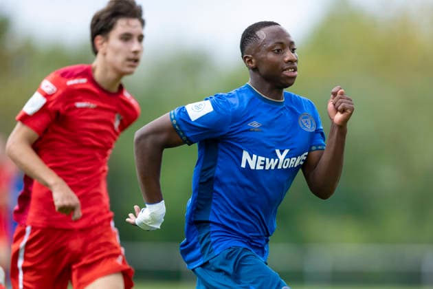 U17, U 17 DFB-Nachwuchsliga - Vorrunde Gruppe H: FC Rot-Weiß Erfurt vs. Eintracht Braunschweig; Erfurt; 05.09.2026 Famara Touray ( 9; Eintracht Braunschweig U17) U17 DFB-Nachwuchsliga - Vorrunde Gruppe H: FC Rot-Weiß Erfurt vs. Eintracht Braunschweig; Hauptplatz Cyriaksgebreite Erfurt; 05.09.2026 DFB REGULATIONS PROHIBIT ANY USE OF PHOTOGRAPHS AS IMAGE SEQUENCES AND OR QUASI-VIDEO. Copyright: xBEAUTIFULxSPORTS Duehringx