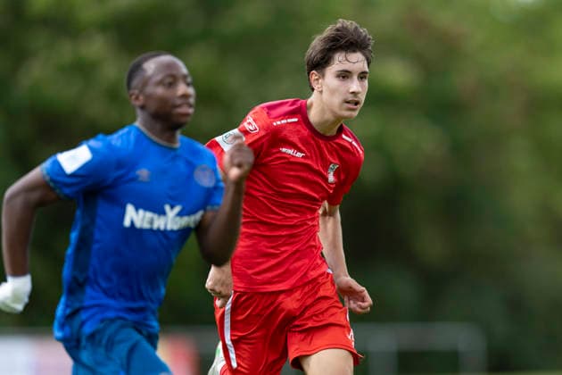 U17, U 17 DFB-Nachwuchsliga - Vorrunde Gruppe H: FC Rot-Weiß Erfurt vs. Eintracht Braunschweig; Erfurt; 05.09.2026 Paul Lambert ( 6; FC Rot-Weiß Erfurt U17) U17 DFB-Nachwuchsliga - Vorrunde Gruppe H: FC Rot-Weiß Erfurt vs. Eintracht Braunschweig; Hauptplatz Cyriaksgebreite Erfurt; 05.09.2026 DFB REGULATIONS PROHIBIT ANY USE OF PHOTOGRAPHS AS IMAGE SEQUENCES AND OR QUASI-VIDEO. Copyright: xBEAUTIFULxSPORTS Duehringx