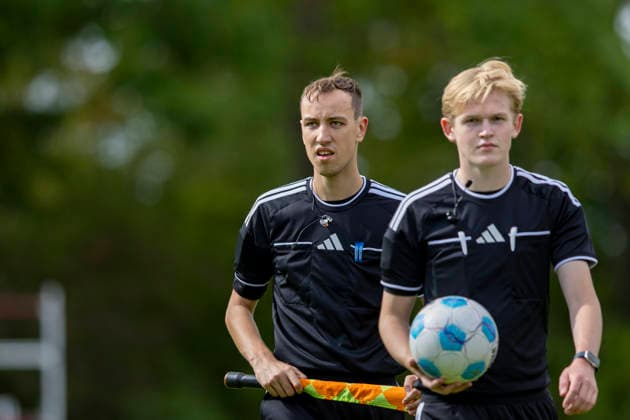 U17, U 17 DFB-Nachwuchsliga - Vorrunde Gruppe H: FC Rot-Weiß Erfurt vs. Eintracht Braunschweig; Erfurt; 05.09.2026 Michael Preisinger (1. Assistent, Schiedsrichter) U17 DFB-Nachwuchsliga - Vorrunde Gruppe H: FC Rot-Weiß Erfurt vs. Eintracht Braunschweig; Hauptplatz Cyriaksgebreite Erfurt; 05.09.2026 DFB REGULATIONS PROHIBIT ANY USE OF PHOTOGRAPHS AS IMAGE SEQUENCES AND OR QUASI-VIDEO. Copyright: xBEAUTIFULxSPORTS Duehringx