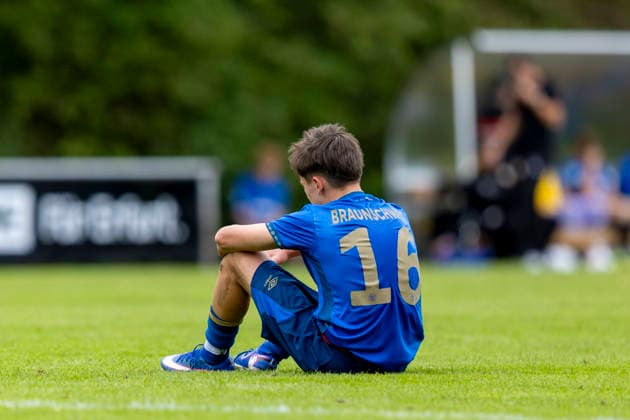 U17, U 17 DFB-Nachwuchsliga - Vorrunde Gruppe H: FC Rot-Weiß Erfurt vs. Eintracht Braunschweig; Erfurt; 05.09.2026 Niklas Schitteck ( 16; Eintracht Braunschweig U17) U17 DFB-Nachwuchsliga - Vorrunde Gruppe H: FC Rot-Weiß Erfurt vs. Eintracht Braunschweig; Hauptplatz Cyriaksgebreite Erfurt; 05.09.2026 DFB REGULATIONS PROHIBIT ANY USE OF PHOTOGRAPHS AS IMAGE SEQUENCES AND OR QUASI-VIDEO. Copyright: xBEAUTIFULxSPORTS Duehringx