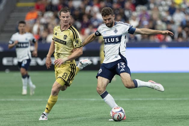 Thomas Müller and Christopher Durkin seen during MLS, Fussball Herren, USA game between teams of Vancouver Whitecaps FC and St. Louis City SC(Gael Amador Ball Raw Images) Vancouver BC Place Canada Copyright: xGaelxAmadorx Whitecaps_StLouis0205