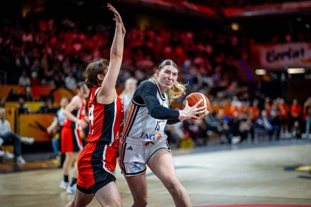Basketball Berlin 05.09.2026 FIBA Women™s Basketball World Cup Germany 2026 Vorrunde Gruppe Deutschland (GER) - Japan (JPN) Luisa Geiselsöder (Deutschland, No.15) Geiselsoder Azusa Asahina (Japan, No.14)